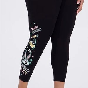 Crop Legging Warner Bros Looney Tunes Daffy Bugs 2X 18/20 Torrid NWT